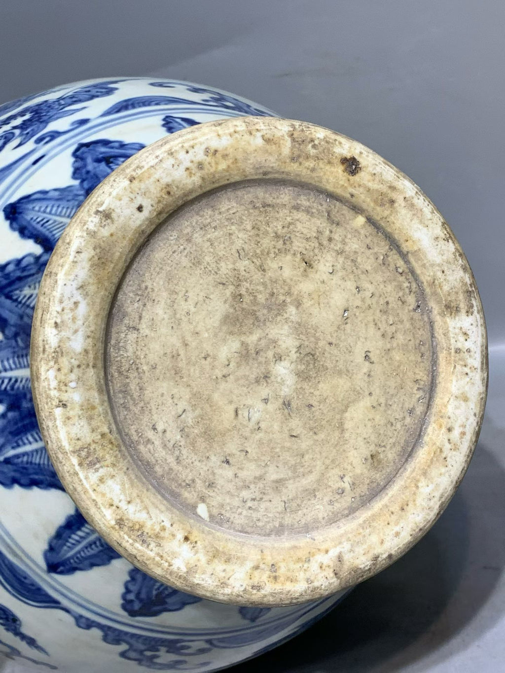 Blue and White Dragon Jar