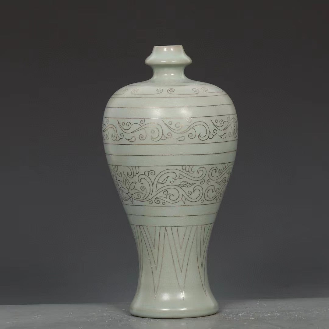 Song Dynasty Ru Kiln Sky-Blue Glazed Meiping Vase 0510