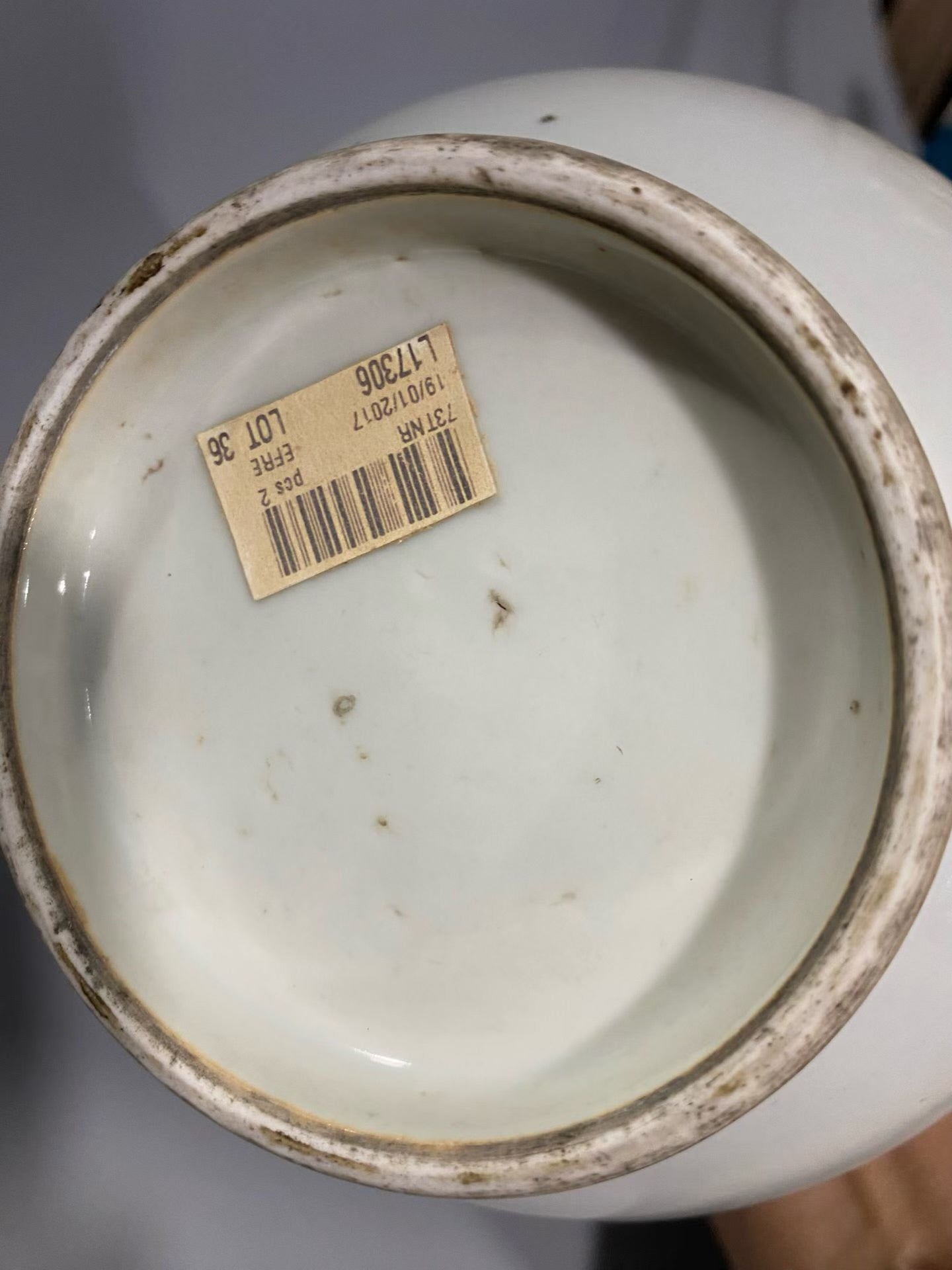 Famille Rose Yuhuchun Vase with Children at Play 081